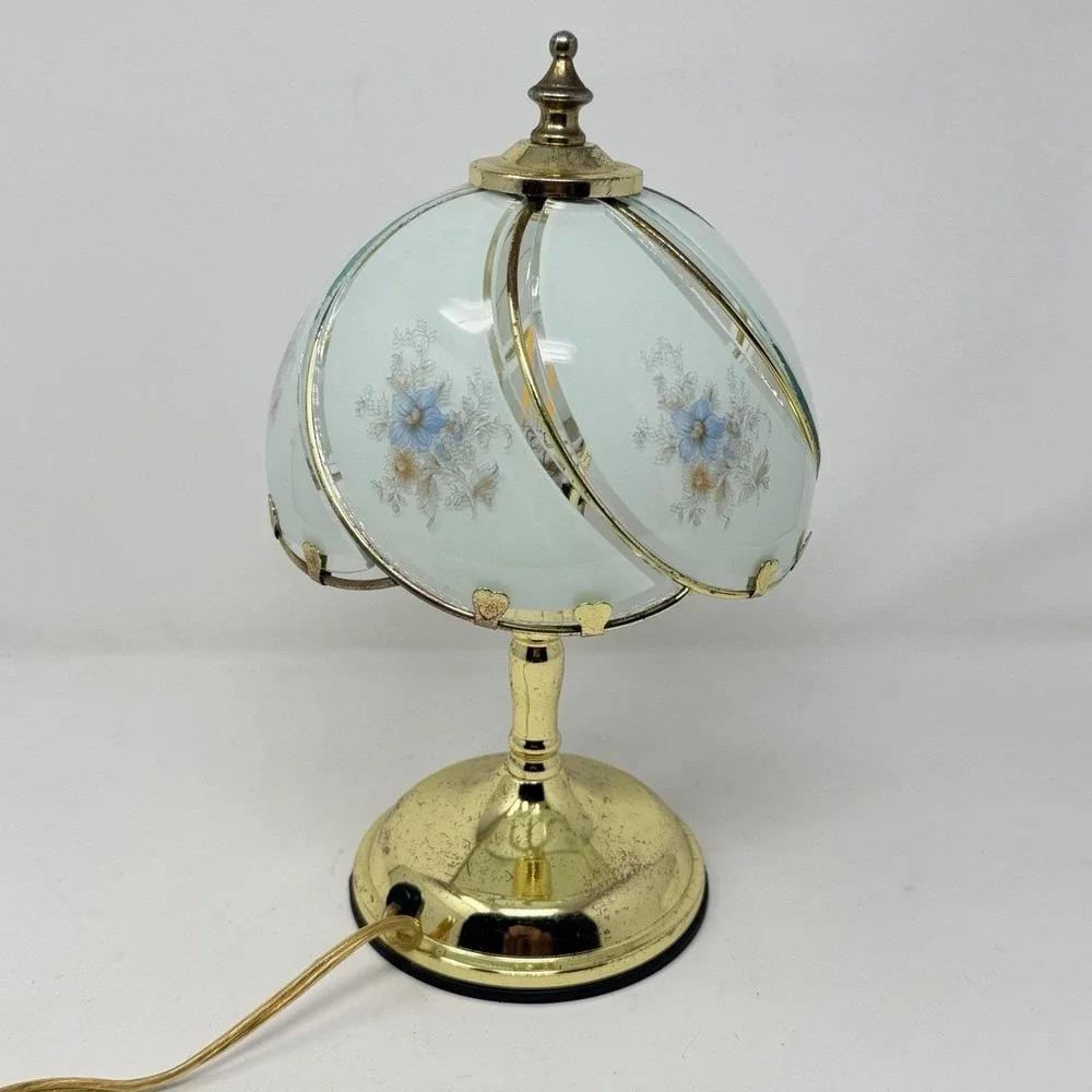 Vintage Hollywood Regency Table Lamp Segmented Curved Glass Shade 3- Way Touch